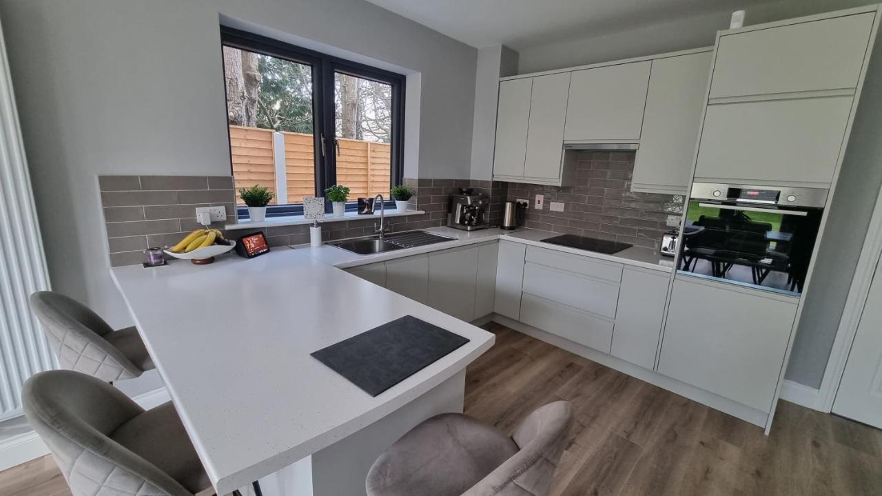 Entire Modern Home With Seaview And Parking Wicklow Exterior photo