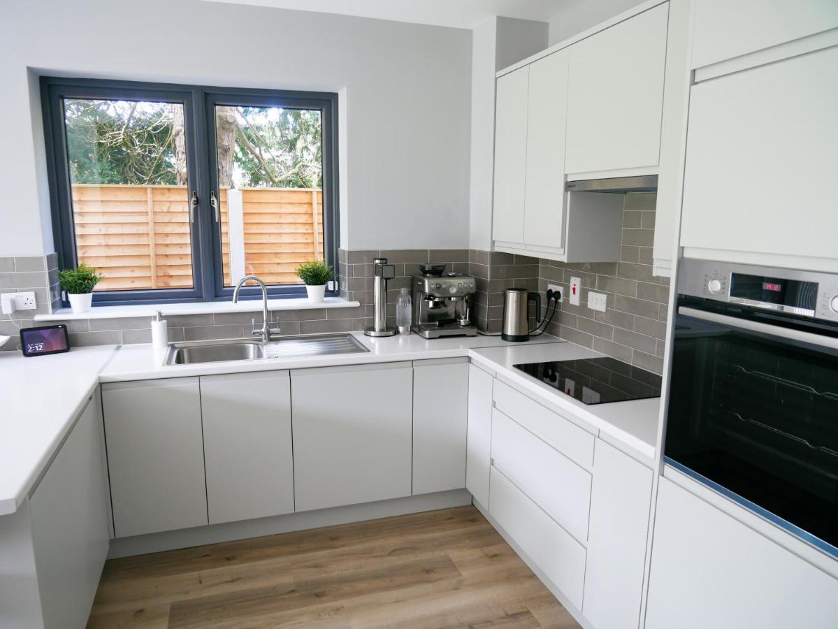 Entire Modern Home With Seaview And Parking Wicklow Exterior photo
